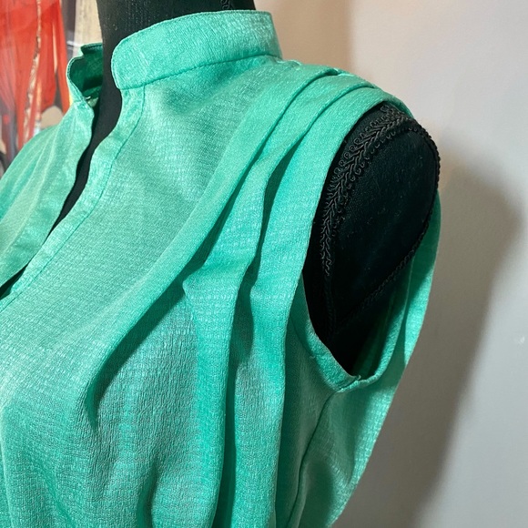 VINTAGE Green Dress - Picture 3 of 7